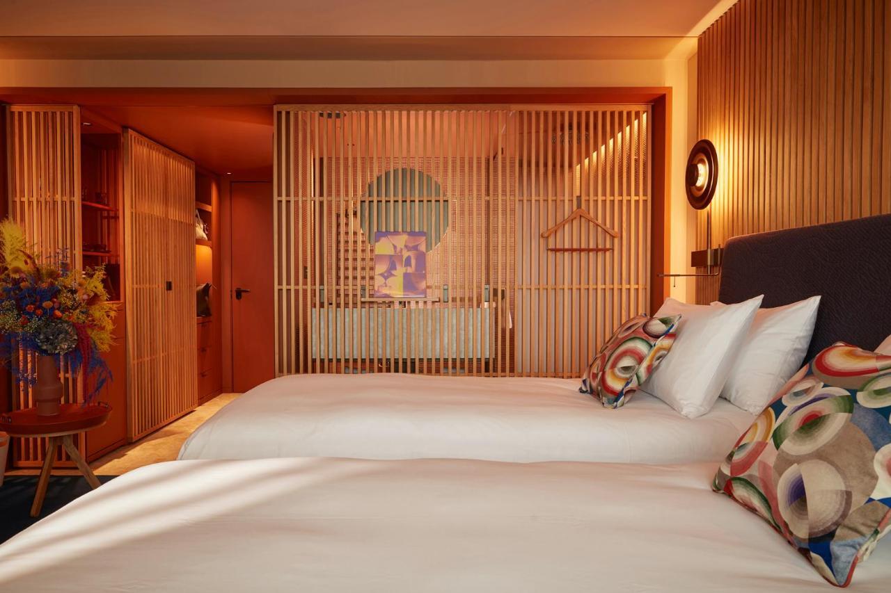 So/ Paris Hotel Luaran gambar A room at the hotel