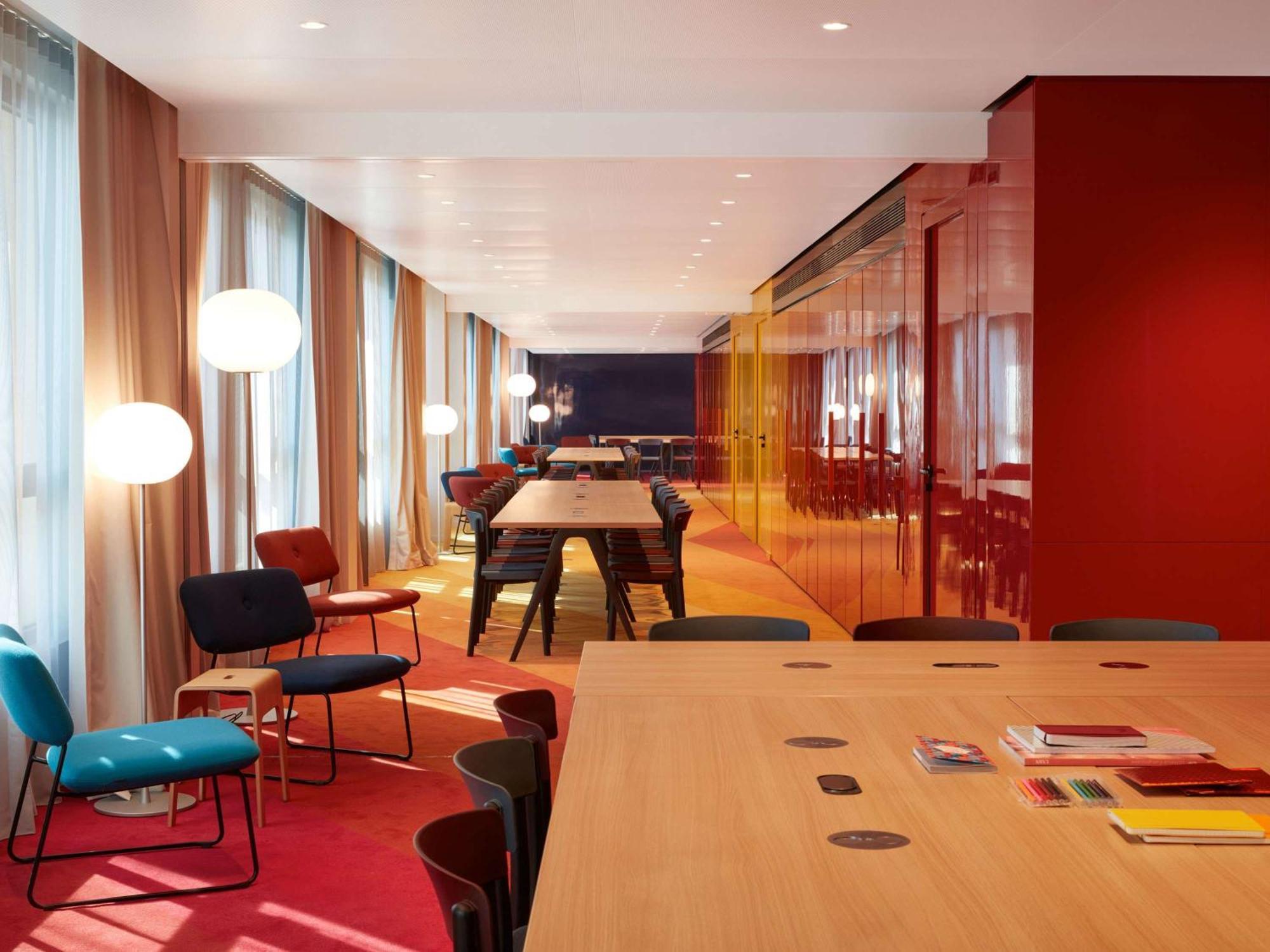 So/ Paris Hotel Luaran gambar The library