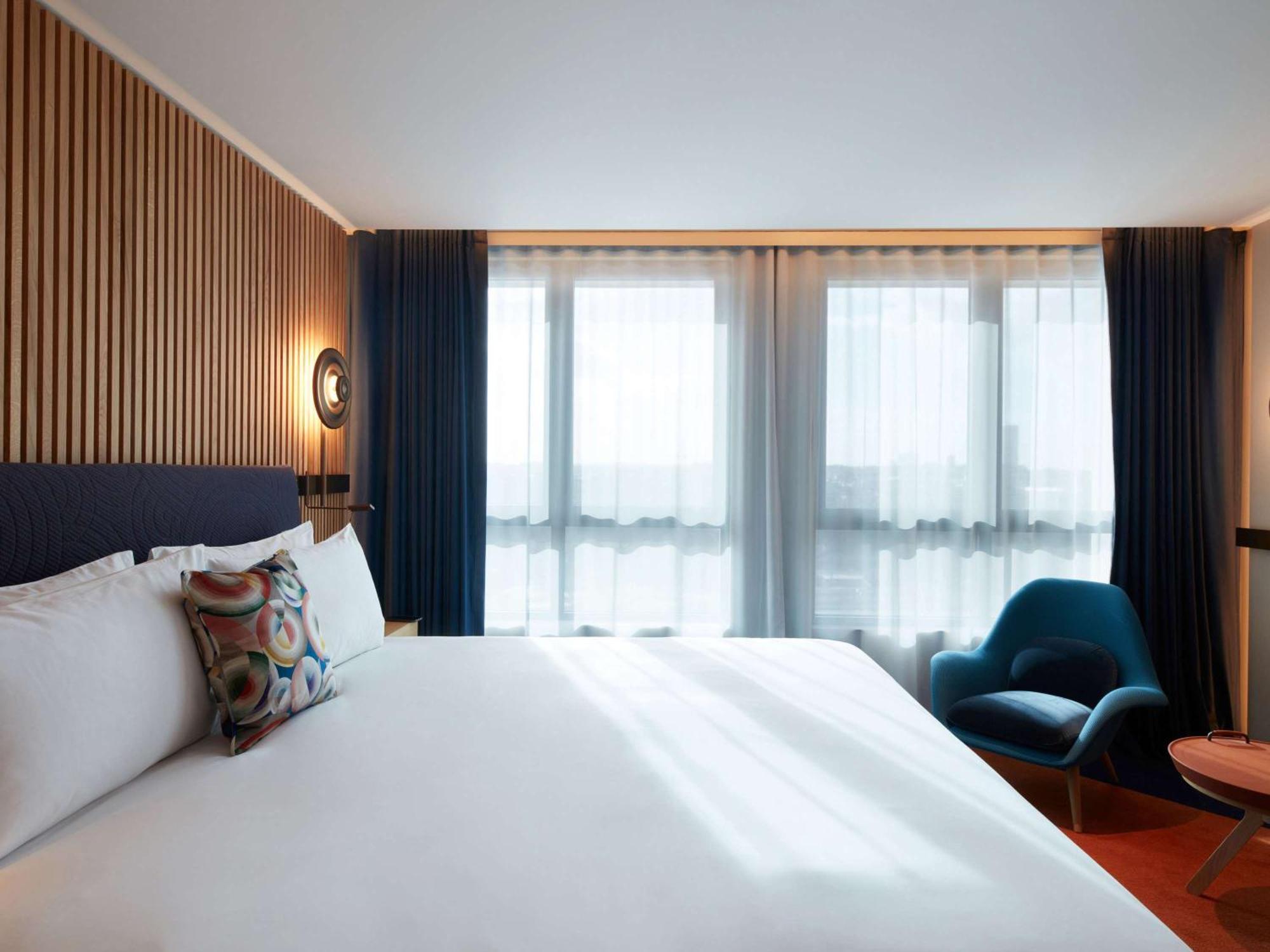 So/ Paris Hotel Luaran gambar Deluxe room
